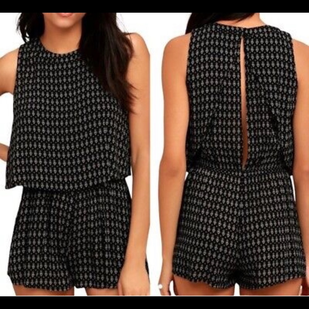 NWOT Lulus Creative Approach Arrow Print Romper - Picture 5 of 6